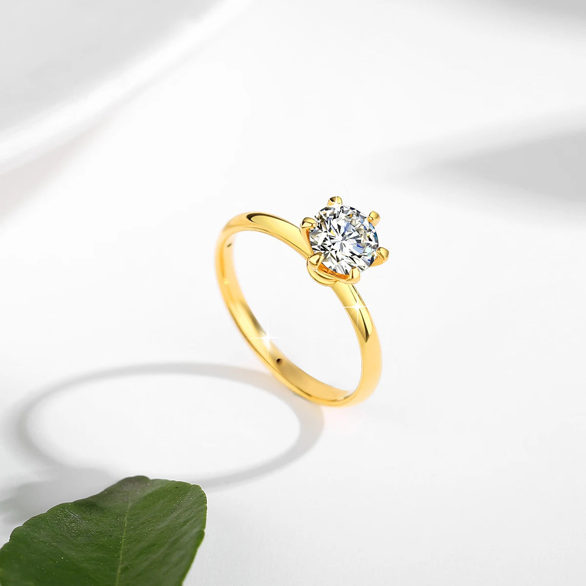 18K Gold Moissanite Engagement Ring